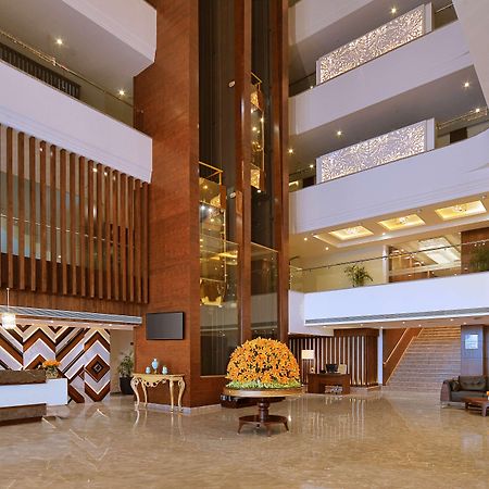 Radisson Chandigarh Zirakpur Exterior photo The lobby of the hotel